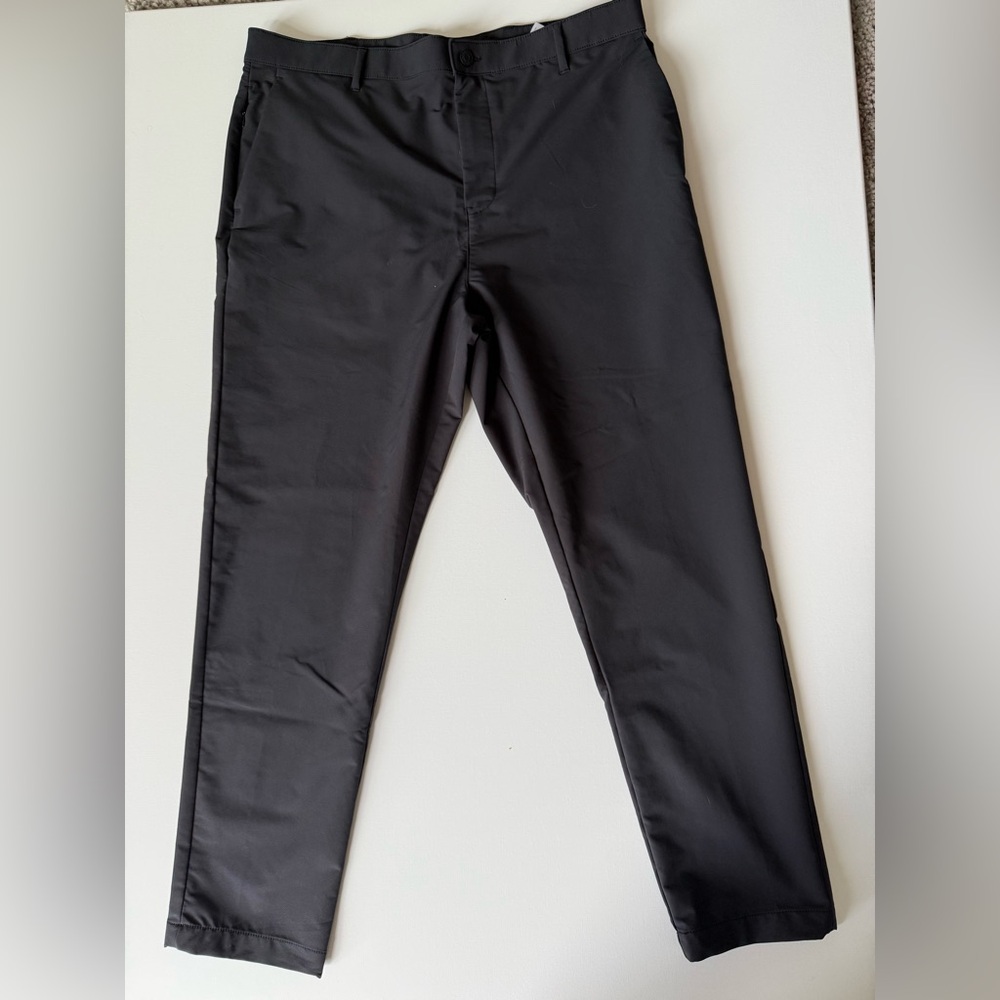 Banana Republic Men's Black Lightweight Chinos